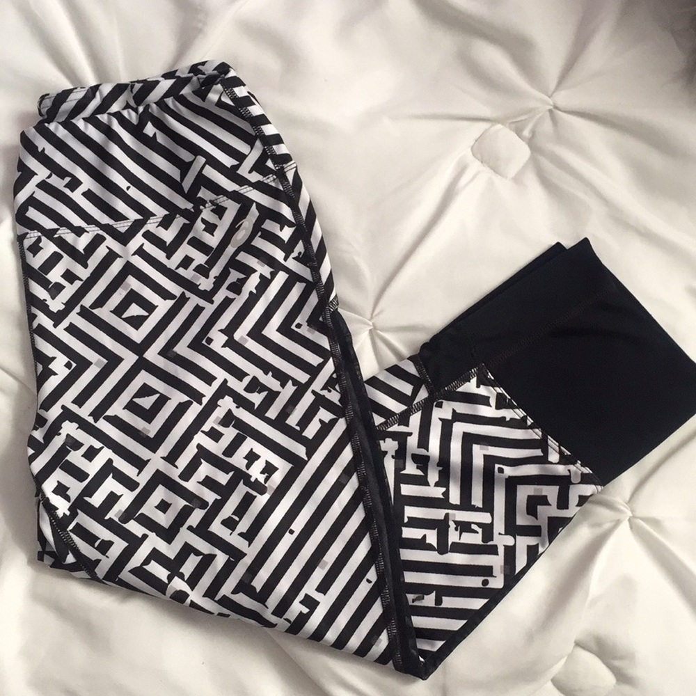 Asics Black and White Geometric Print Leggings